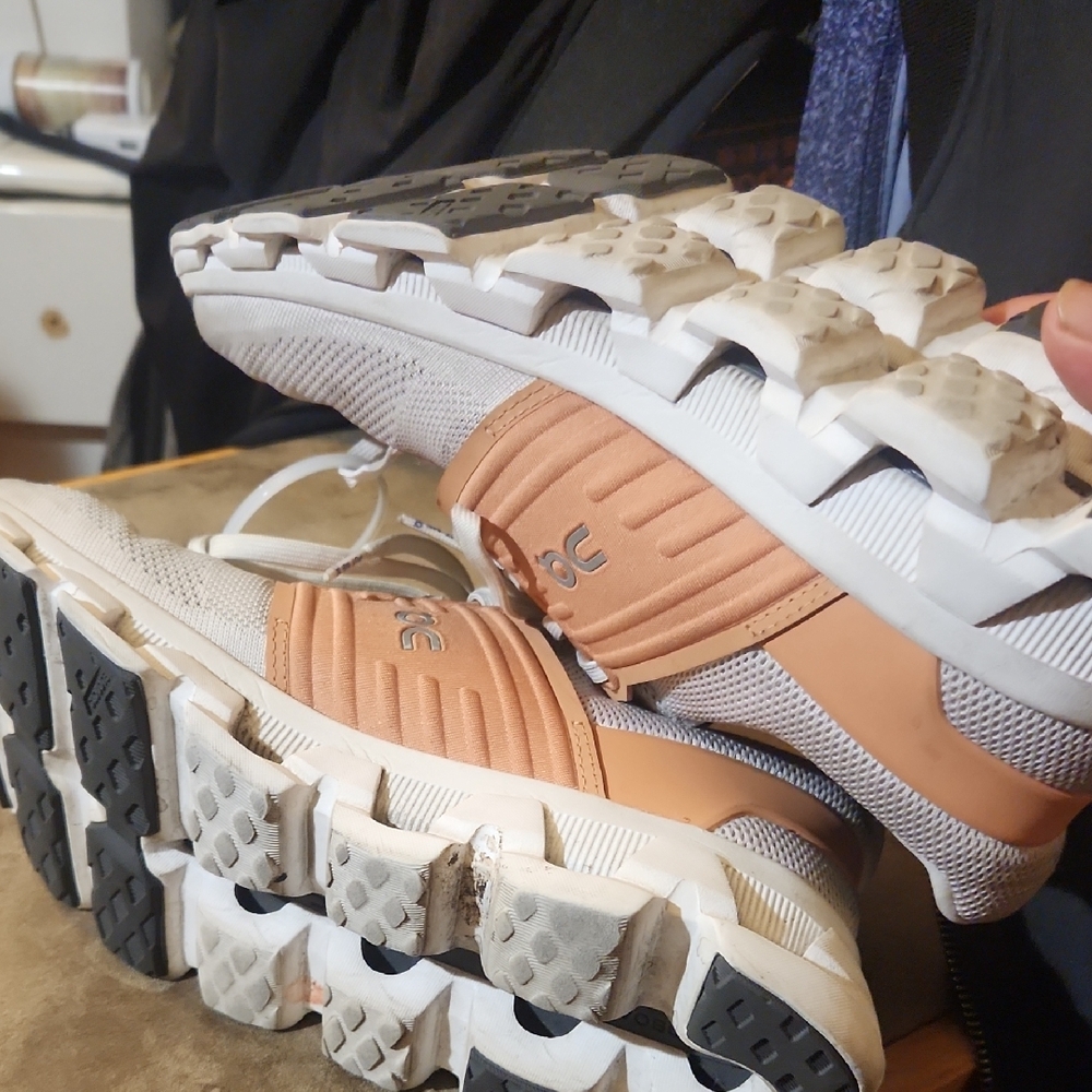 On Running Women's Cream and Tan Sneakers - Picture 5 of 7